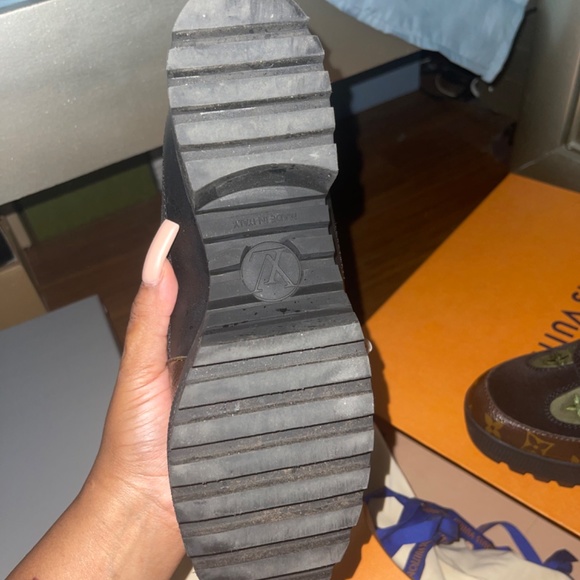 - Louis Vuitton Boots - Picture 4 of 8